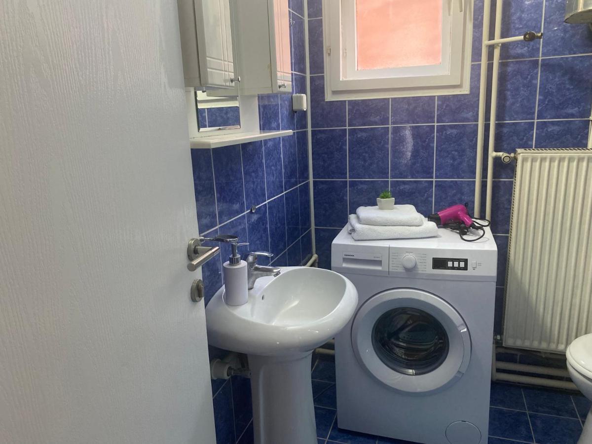 64 m2, 2 yatak odalı, 1 banyolu Daire, Tutunovic Podrum bölgesinde Ni Dış mekan fotoğraf
